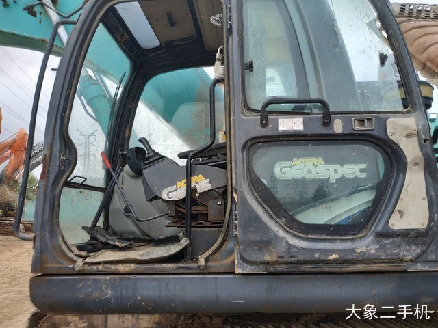 神钢 SK210LC-8 挖掘机