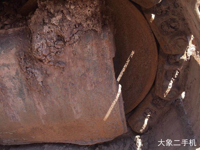 现代 R150LC-9 挖掘机