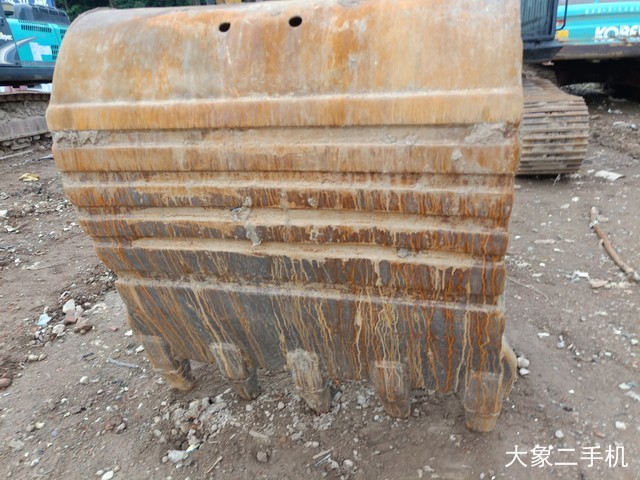 三一重工 SY245H 挖掘机