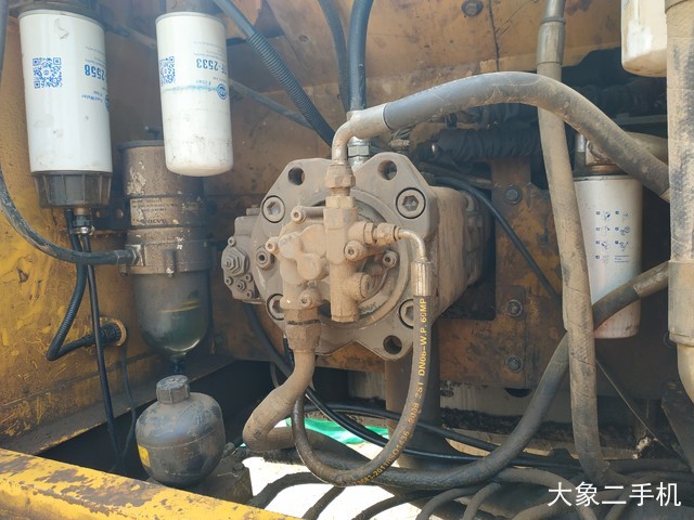 沃尔沃 EC210BLC 挖掘机