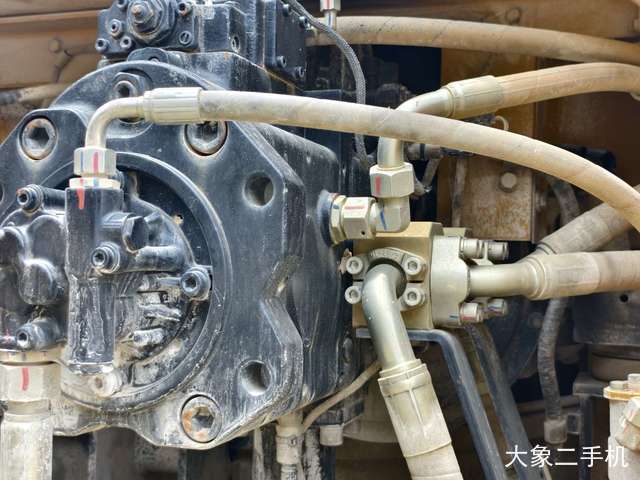 三一重工 SY375H 挖掘机
