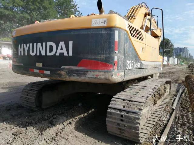 现代 R275LC-9T 挖掘机