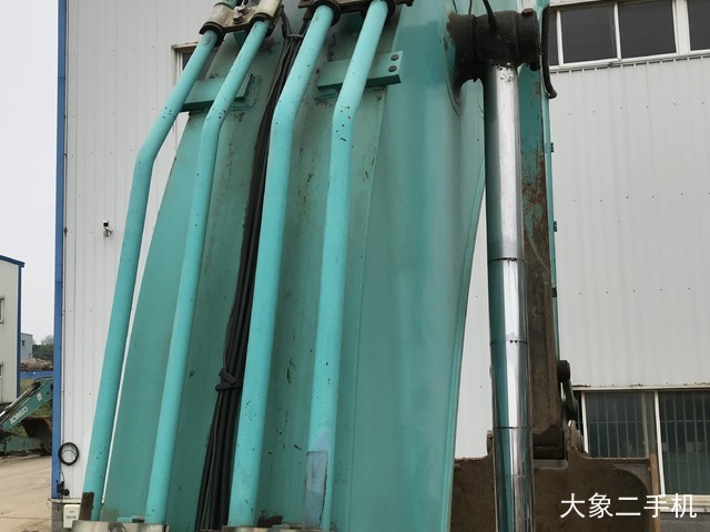 神钢 SK210LC-8 挖掘机