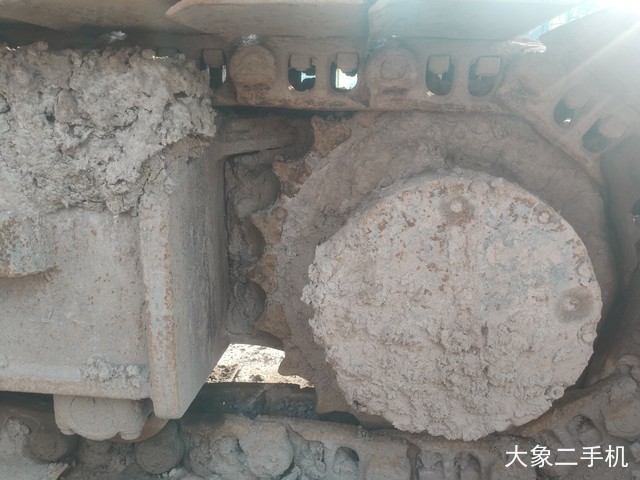 现代 R150LC-9 挖掘机