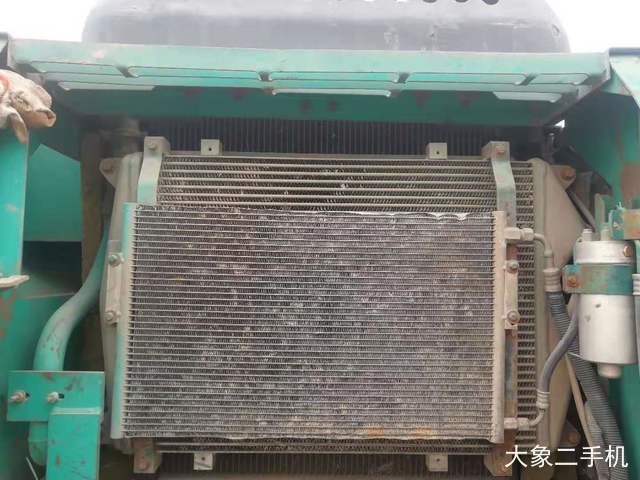 神钢 SK250-8 挖掘机