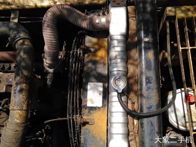 卡特彼勒 320B 挖掘机