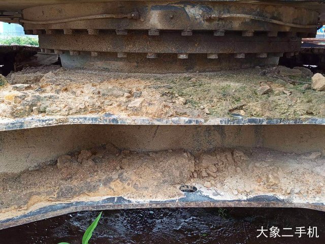 徐工 XE265C 挖掘机