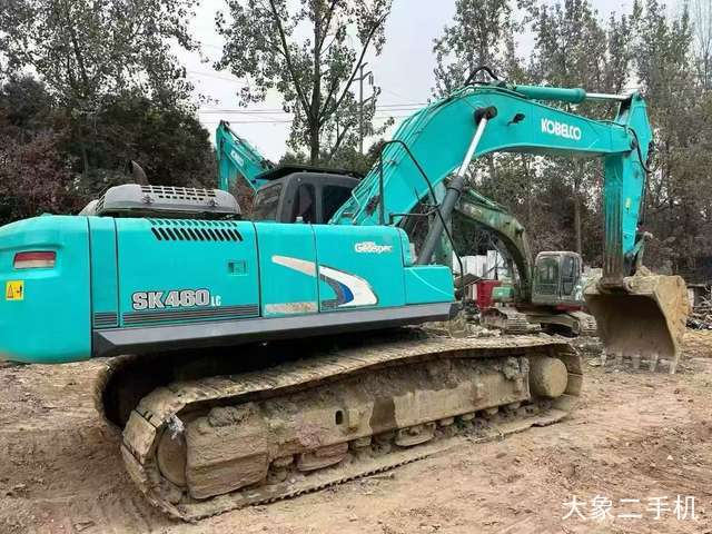 神钢 SK380D 挖掘机