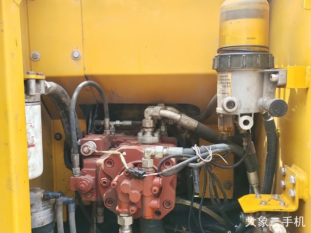 徐工 XE135D 挖掘机