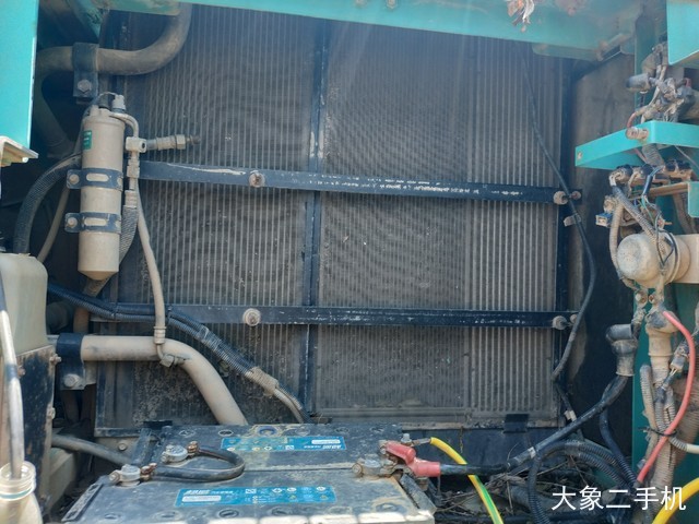 神钢 SK210LC-8 挖掘机