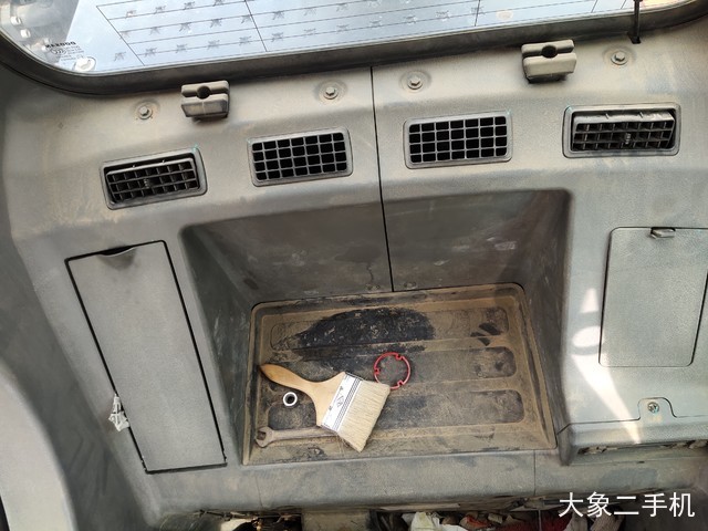 斗山 DX260LC-9C 挖掘机