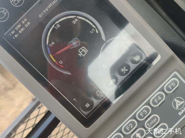 三一重工 SY265C-10 挖掘机