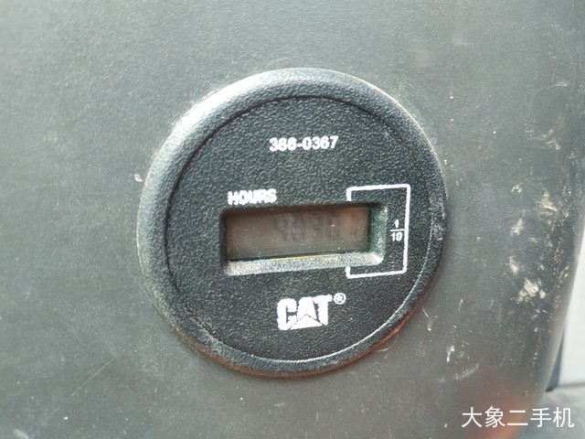 卡特彼勒 323D2L 挖掘机