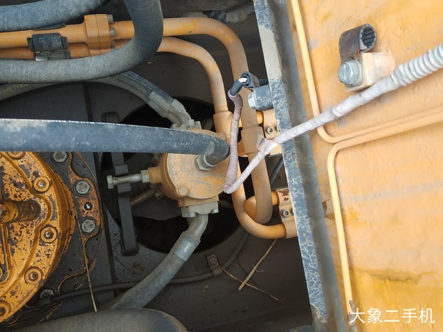 三一重工 SY215C-9 挖掘机