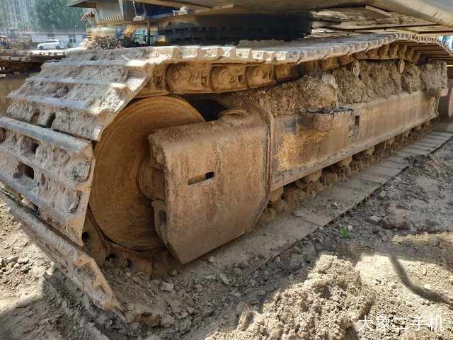 徐工 XE215D 挖掘机