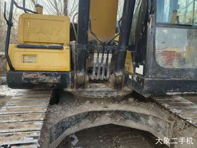 三一重工 SY135C-9 挖掘机