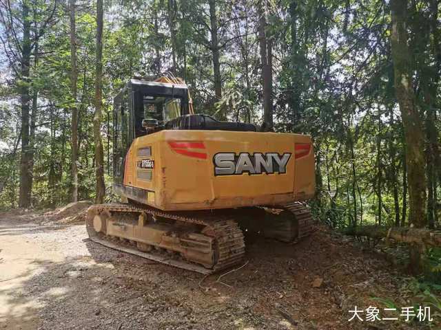 三一重工 SY135C 挖掘机