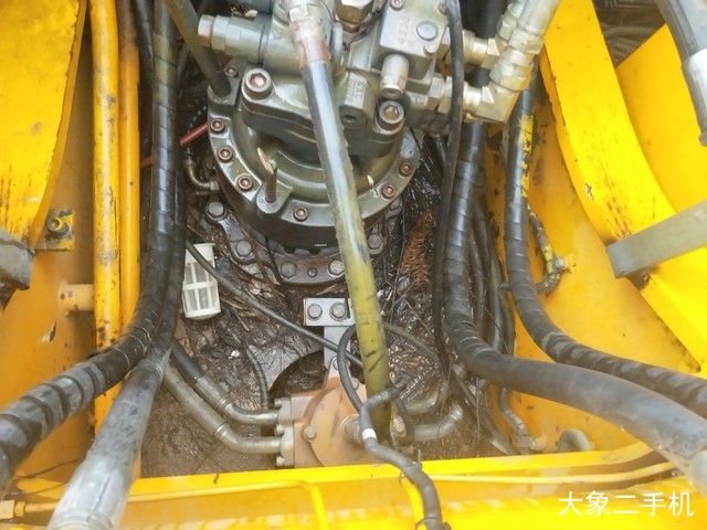 龙工 LG6225H 挖掘机