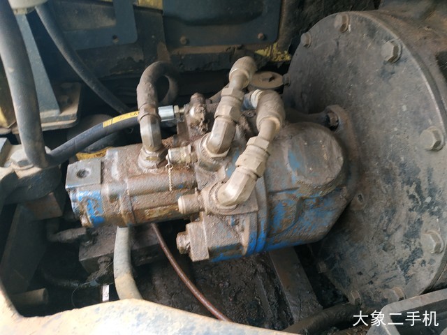 现代 R60-9 挖掘机