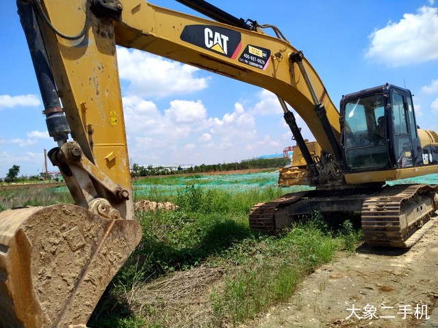 卡特彼勒 329D 挖掘机