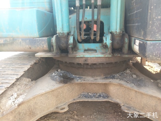 神钢 SK260LC-8 挖掘机