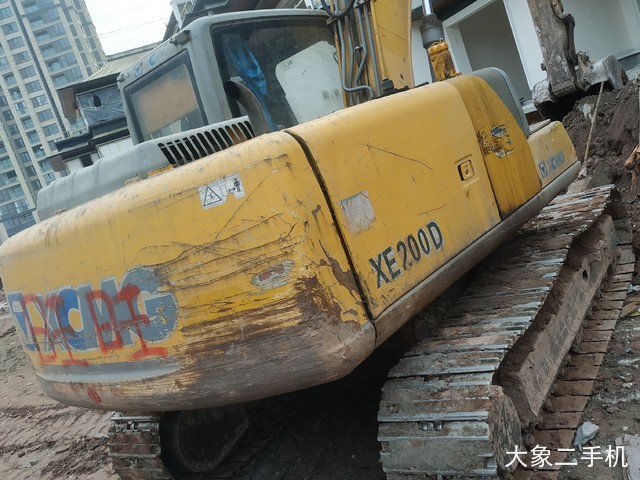 徐工 XE135B 挖掘机