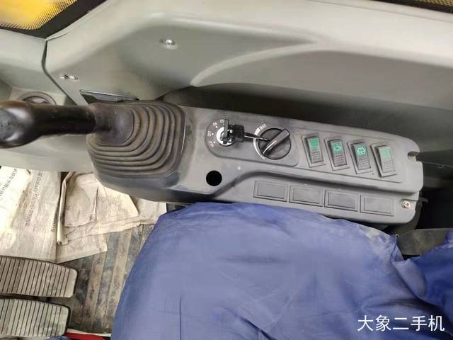 中联重科 ZE205E 挖掘机