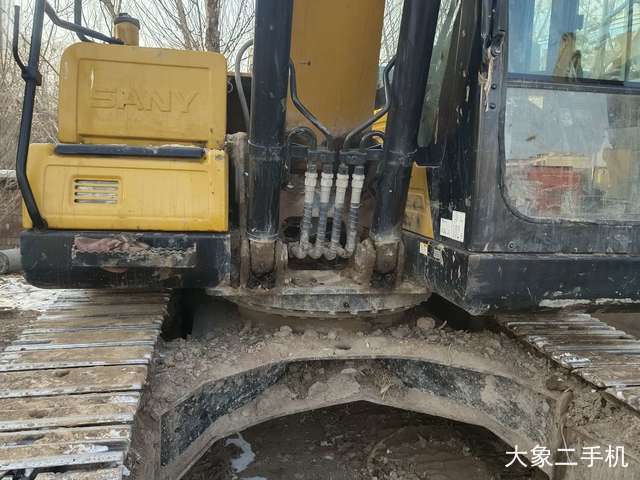 三一重工 SY135C-9 挖掘机