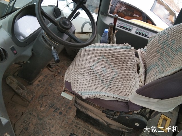 山东临工 L955F 装载机