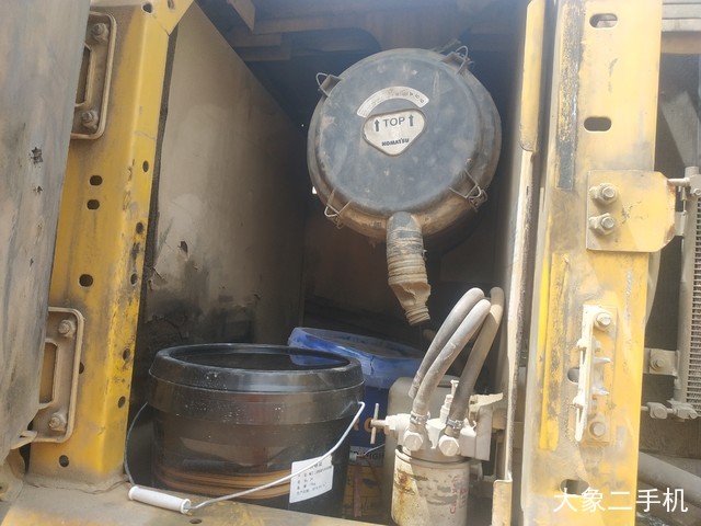 小松 PC240LC-8 挖掘机