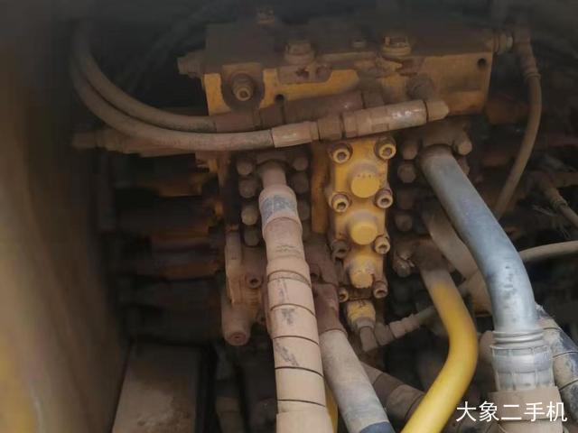 小松 PC240LC-8M0 挖掘机