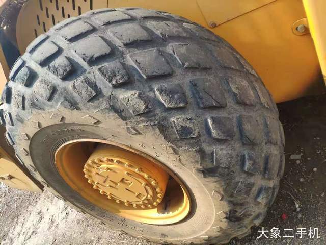 龙工 LG520B机械驱动 压路机