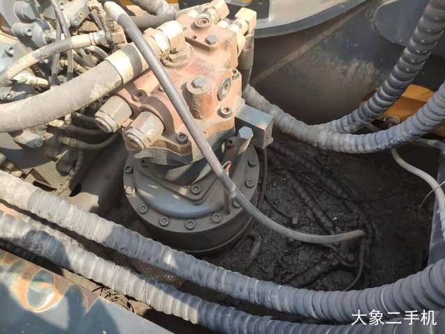 现代 R385LC-9T 挖掘机