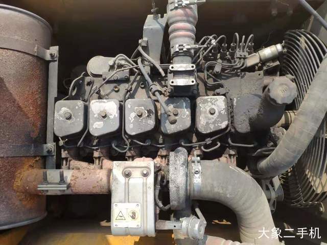 现代 R210W-7 挖掘机