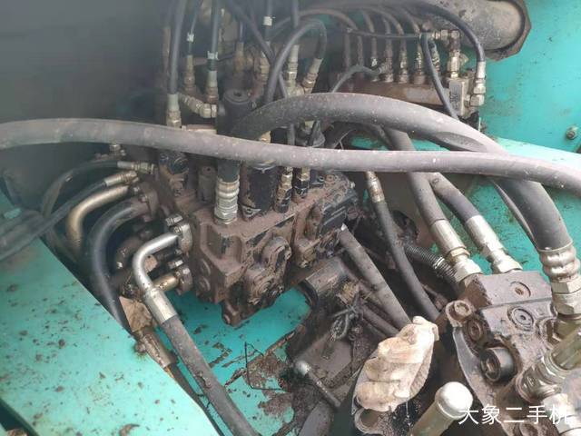 神钢 SK260LC-8 挖掘机