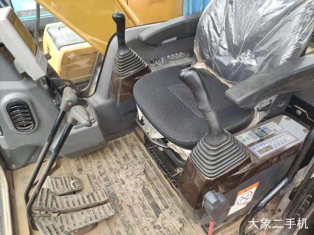 三一重工 SY135C-9 挖掘机