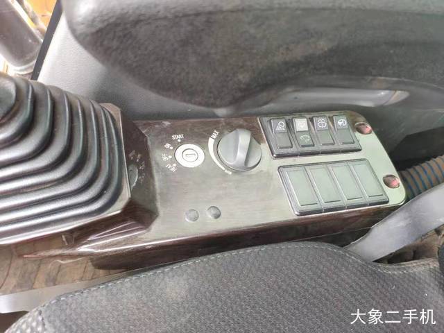 三一重工 SY115C-9 挖掘机