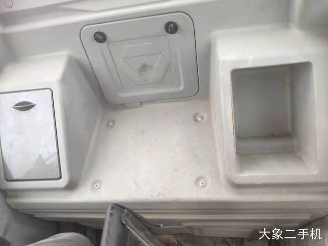 徐工 XE135D 挖掘机