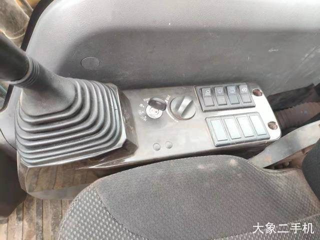 三一重工 SY135C-9 挖掘机