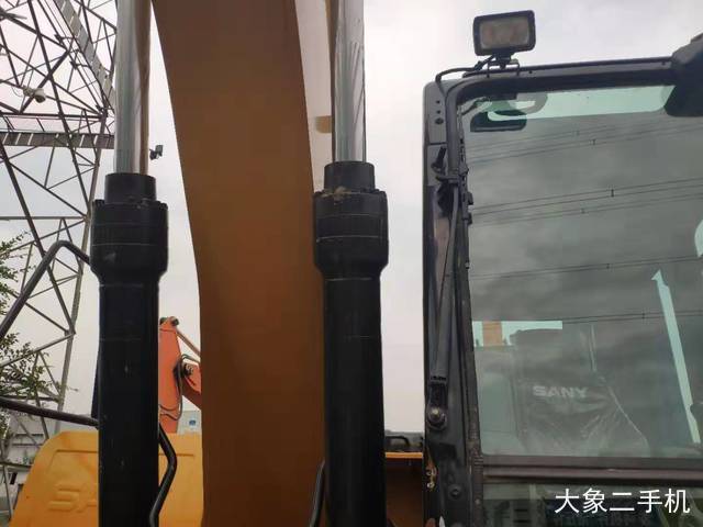 三一重工 SY135C-9 挖掘机