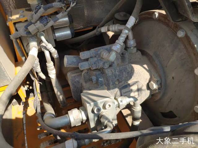 龙工 LG6060 挖掘机