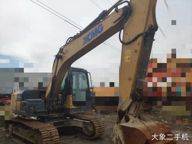 徐工 XE135D 挖掘机