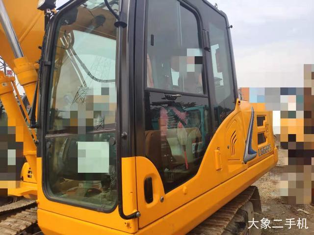 龙工 LG6150 挖掘机