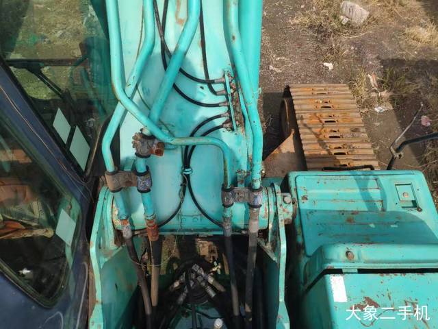 神钢 SK210LC-8 挖掘机