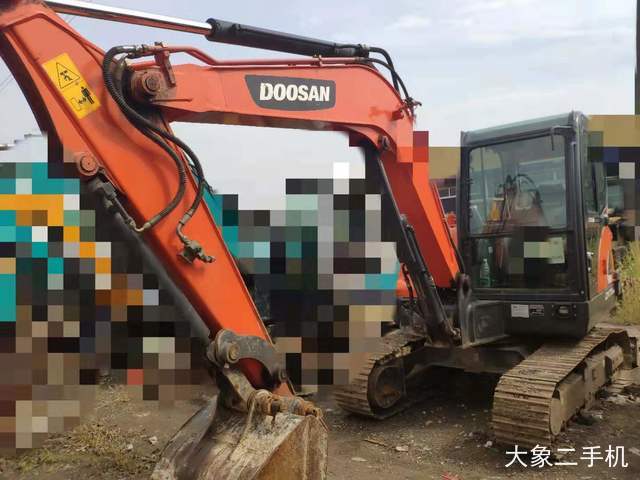 斗山 DX55-9C 挖掘机