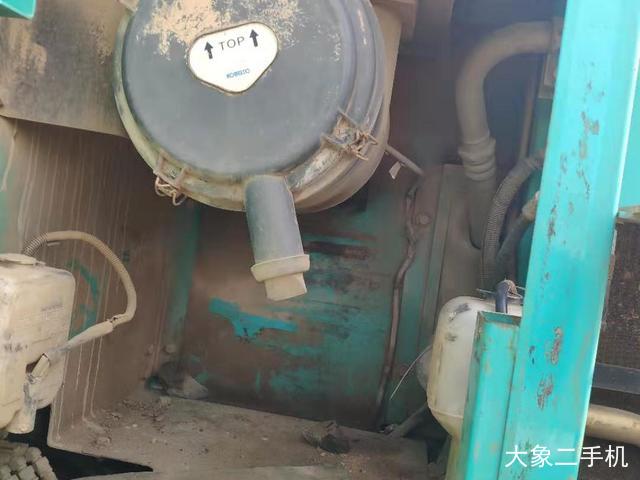 神钢 SK210LC-8 挖掘机