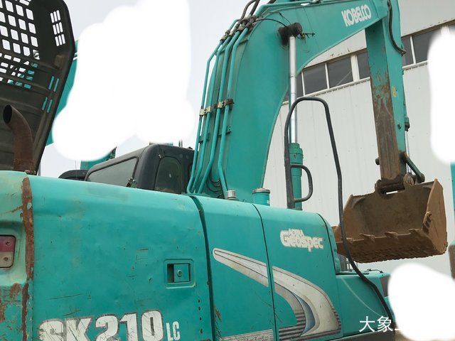 神钢 SK210LC-8 挖掘机