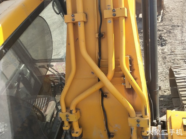 三一重工 SY215C-8 挖掘机