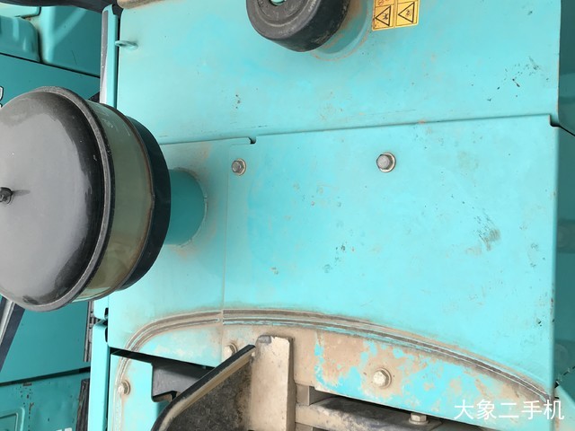 神钢 SK200-10 挖掘机