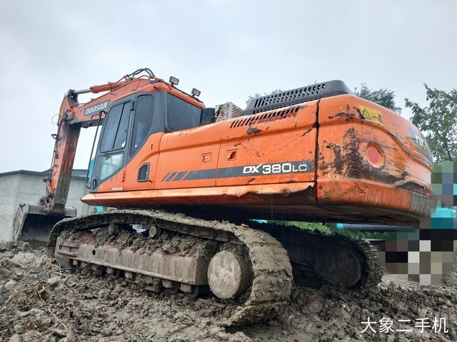 斗山 DX380LC 挖掘机